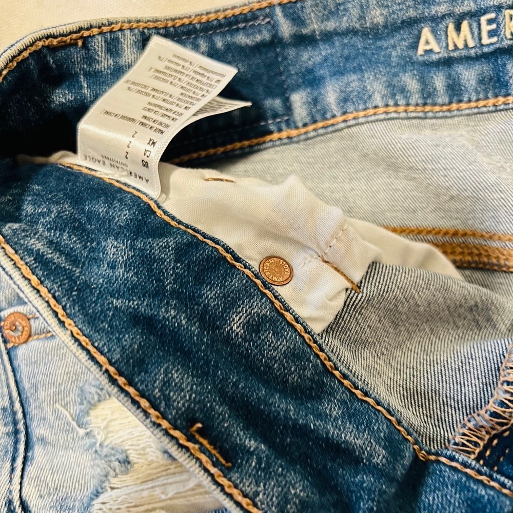 Shorts - Picture 2 of 5